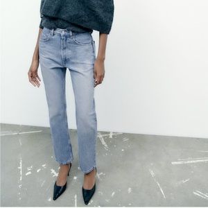 Zara - TRF Straight Jeans